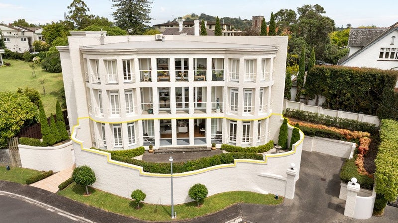 6A Glen Esk Place, Remuera, Auckland - Carousel 1