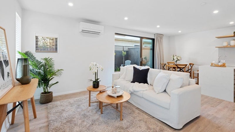 73A Cornwall Street, St Albans, Christchurch - Carousel 1