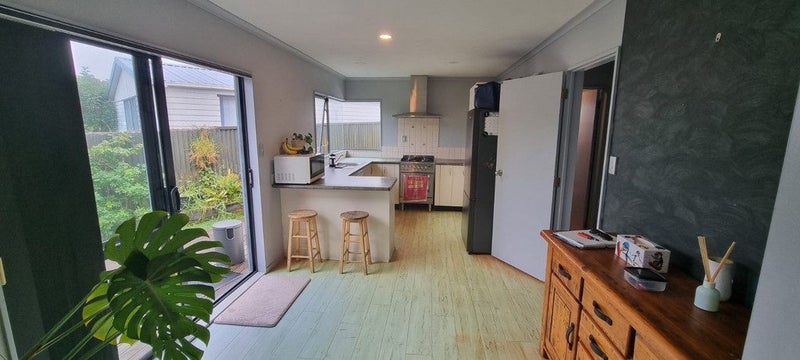 53B Jonathon Street, Brookfield, Tauranga - Carousel 2