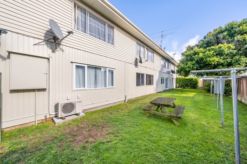 8/31 Tennyson Street, Petone, Lower Hutt - Carousel 19