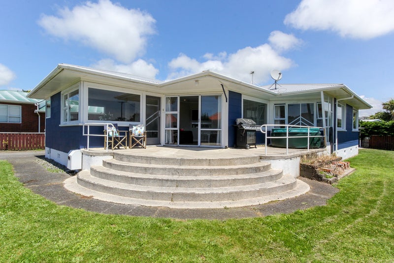 51 Omata Road, Marfell, New Plymouth - Carousel 1