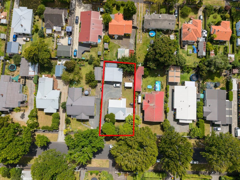 7 Parr Street, Frankton, Hamilton - Carousel 1