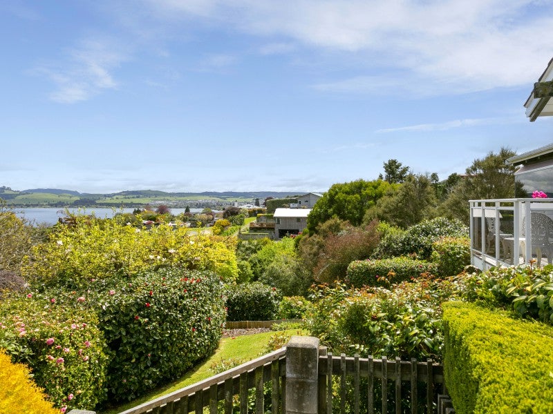 60 Harvey Street, Waipahihi, Taupo - Carousel 1