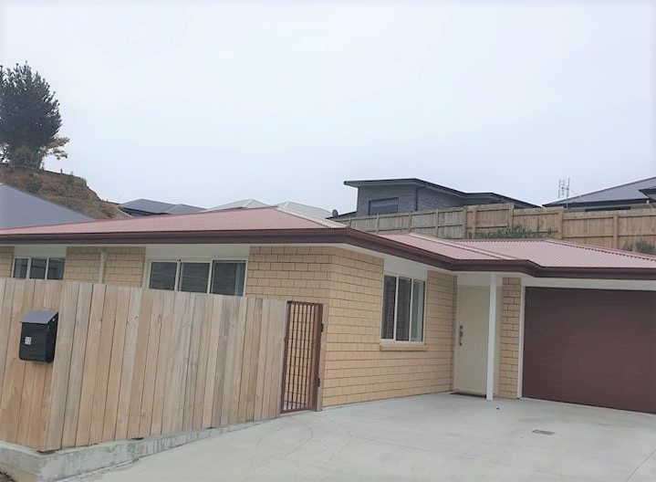 13 Frederick Place, Whalers Gate, New Plymouth - Carousel 1