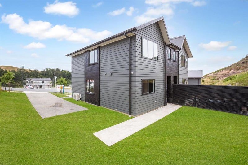 27 Oakum Road, Whitby, Porirua - Carousel 14