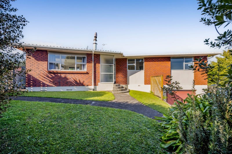 9 Protea Place, Bell Block, New Plymouth - Carousel 1