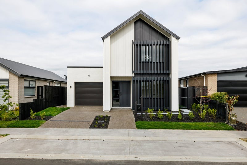 21 Guillaume Street, Chartwell, Hamilton - Carousel 1