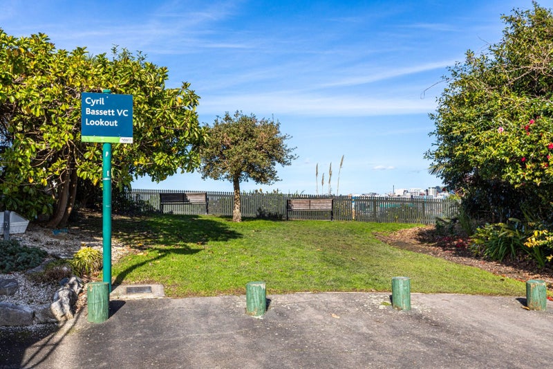 81A Stanley Point Road, Stanley Point, Auckland - Carousel 9