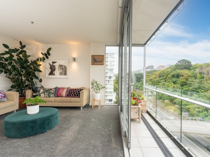 8A/164 The Terrace, Wellington Central, Wellington - Carousel 1