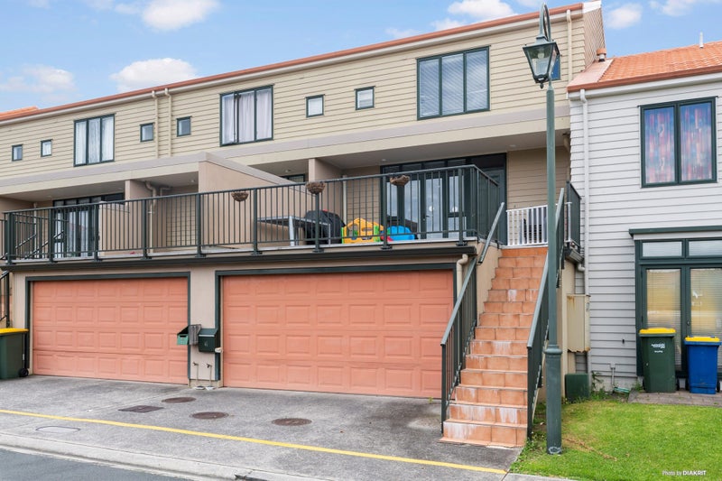 41/1 Ambrico Place, New Lynn, Auckland - Carousel 1