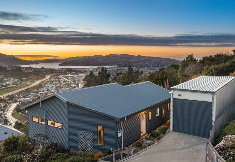 42 Waimea Avenue, Calton Hill, Dunedin - Carousel 1