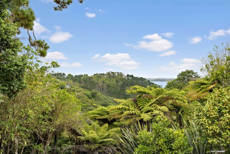6 Gothic Place, Lynfield, Auckland - Carousel 2