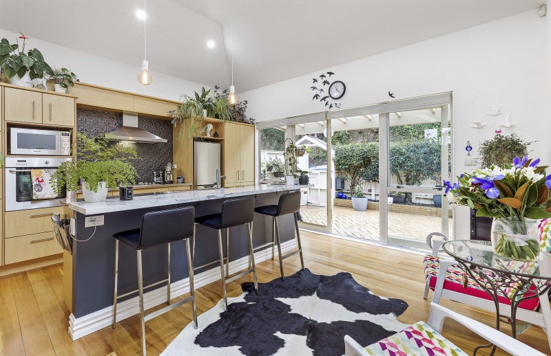 153A Grant Road, Thorndon, Wellington - Carousel 2