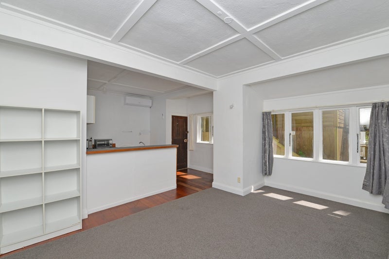 19 Hadfield Terrace, Kelburn, Wellington - Carousel 2