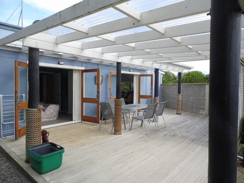 649 Waitarere Beach Road, Waitarere Beach, Levin - Carousel 1