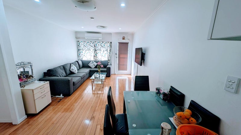 4/3 Kingsway Avenue, Sandringham, Auckland - Carousel 2