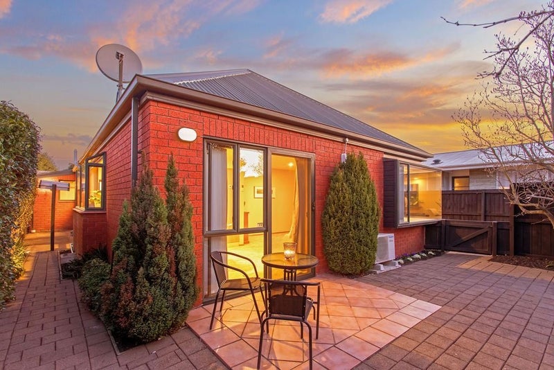 2/76 St Albans Street, St Albans, Christchurch - Carousel 17