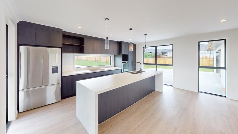 132 Kingsdale Park Drive, Palmerston North - Carousel 2