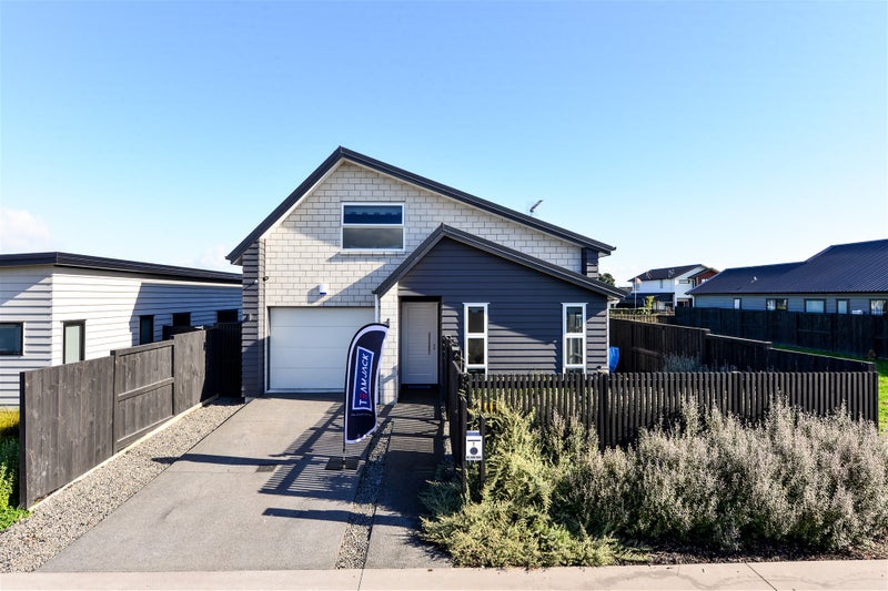 7 Lavinias Way, Chartwell, Hamilton - Carousel 1