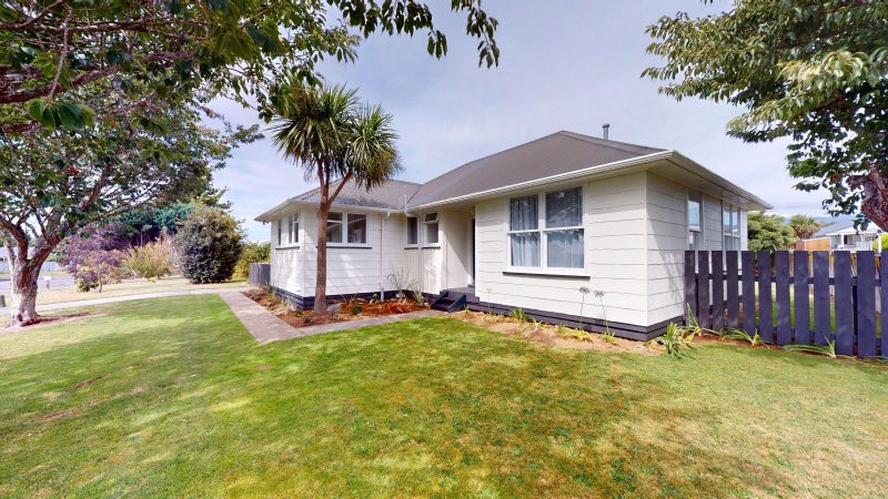 14 Vincent Drive, Levin, Levin - Carousel 2