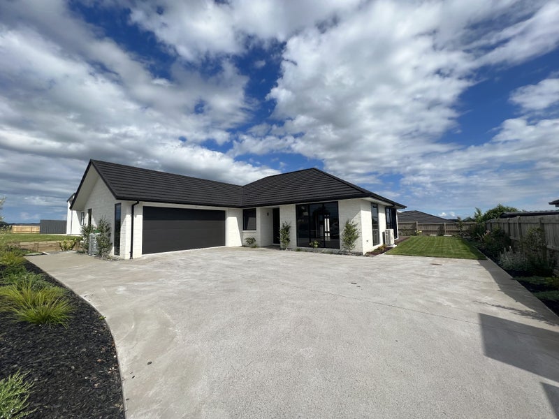 4 Okohaka AVE, Glenbrook, Glenbrook - Carousel 1