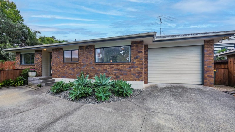 124B Brian Crescent, Stanmore Bay, Whangaparaoa - Carousel 1