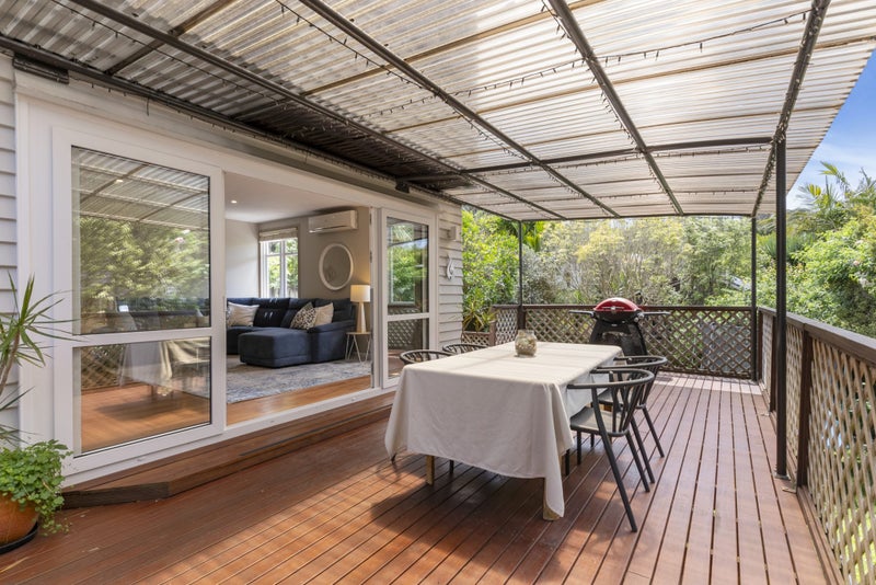 1/47 Lyons Avenue, Murrays Bay, Auckland - Carousel 1