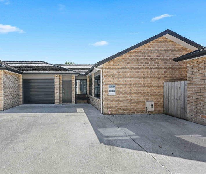 7/2 Rosalind Street, Deanwell, Hamilton - Carousel 1