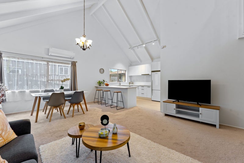 2/1 Trelawny Place, Hillcrest, Auckland - Carousel 2