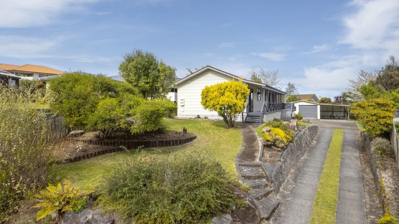 2 Gladstone Grove, Richmond Heights, Taupo - Carousel 25