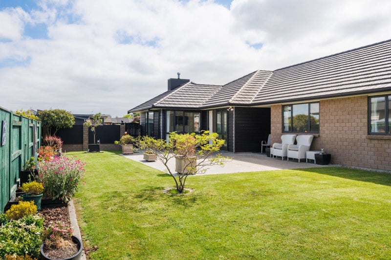 54 Rosalie Terrace, Kelvin Grove, Palmerston North - Carousel 24