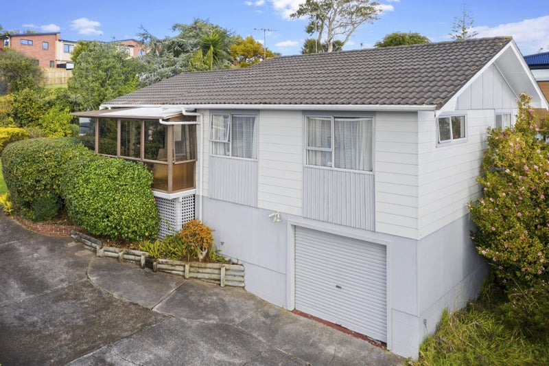 1/25 Waari Avenue, Sunnyvale, Auckland - Carousel 1