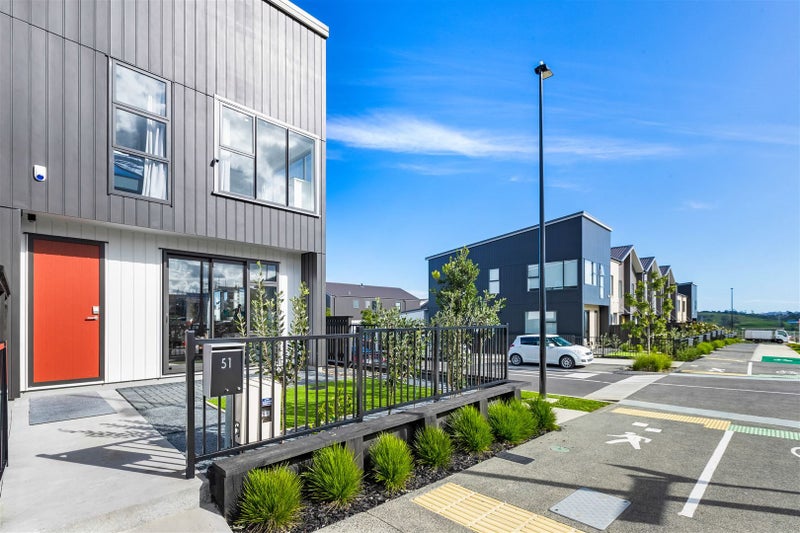 51 Manarini Road, Westgate, Auckland - Carousel 19