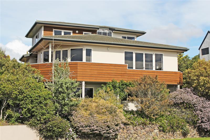 335 Princes Drive, Britannia Heights, Nelson - Carousel 1