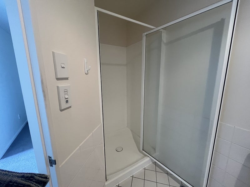 6/80 Kent Terrace, Mount Victoria, Wellington - Carousel 17