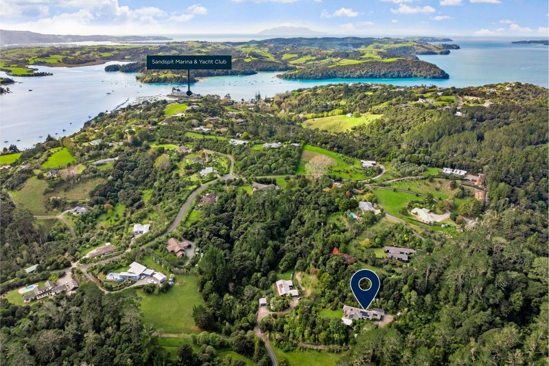 16 McCallum Drive, Sandspit, Warkworth - Carousel 2