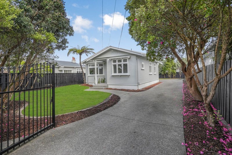 33 Whites Line, WOBURN, LOWER HUTT - Carousel 2