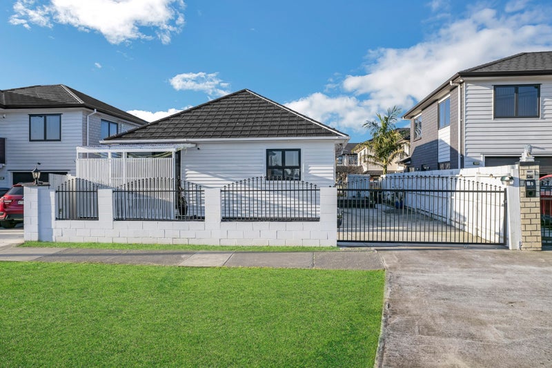 1B Walter Street, Mangere East, Auckland - Carousel 1