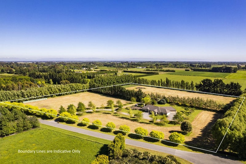 65 Glengarriff Drive, Christchurch - Carousel 1