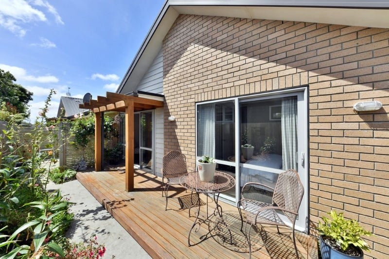 2/323 Wairakei Road, Burnside, Christchurch - Carousel 2