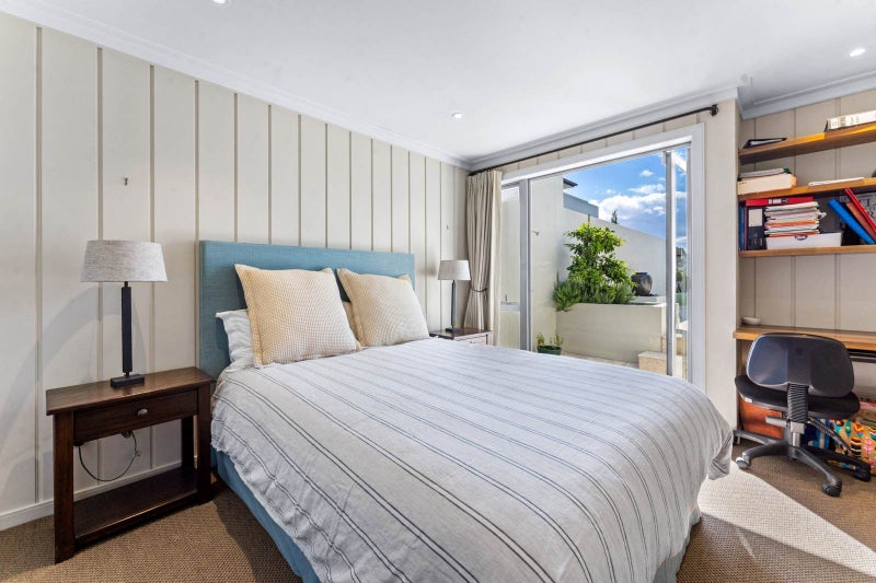 9B Okahu Street, Orakei, Auckland - Carousel 30