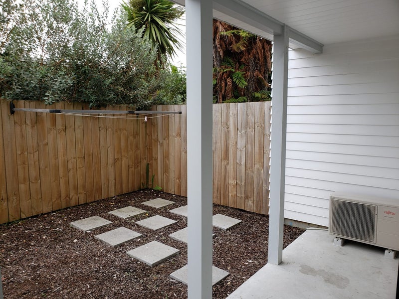 2/16 May Street, Hamilton East, Hamilton - Carousel 14