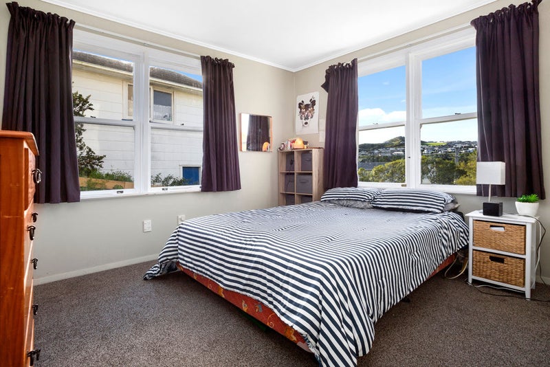 122A Champion Street, Cannons Creek, Porirua - Carousel 2