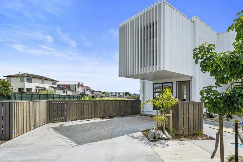 9 Kotero Road, Mount Roskill, Auckland - Carousel 1