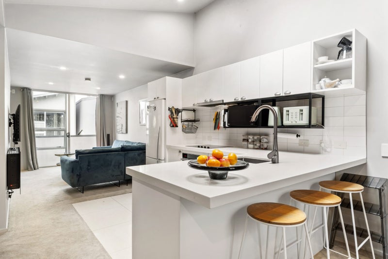 10/5 Millais Street, Grey Lynn, Auckland - Carousel 2