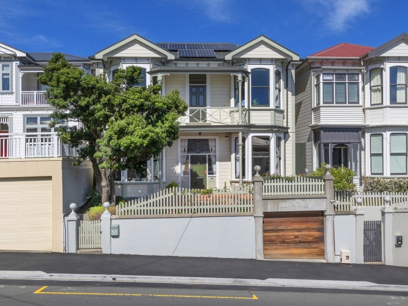 56 Majoribanks Street, Mount Victoria, Wellington - Carousel 1
