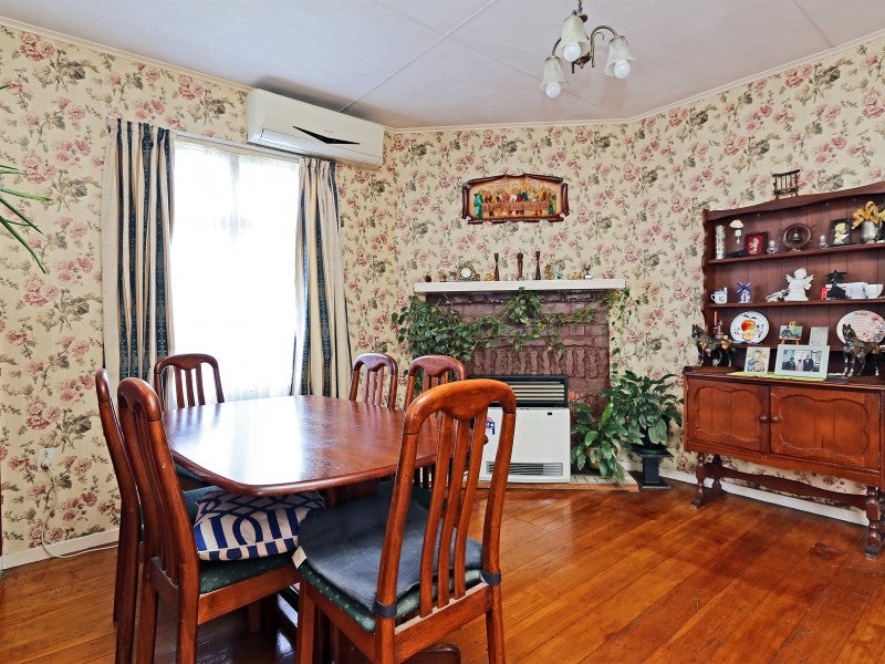 1000 Caroline Road, Mayfair, Hastings - Carousel 2