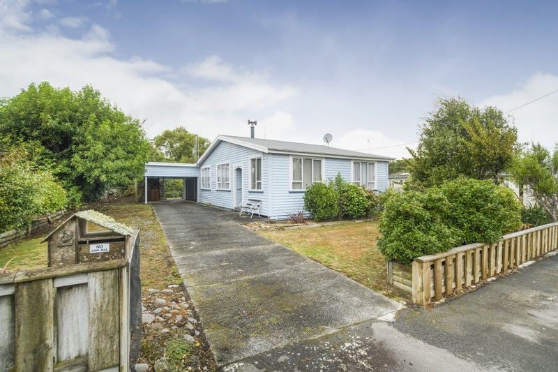 2 Rira Street, Marton - Carousel 1