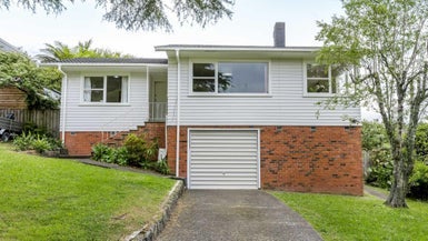 39 Lynden Avenue, Hillcrest, Auckland - Carousel 1