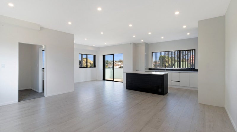 2/3238 Great North Road, New Lynn, Auckland - Carousel 1